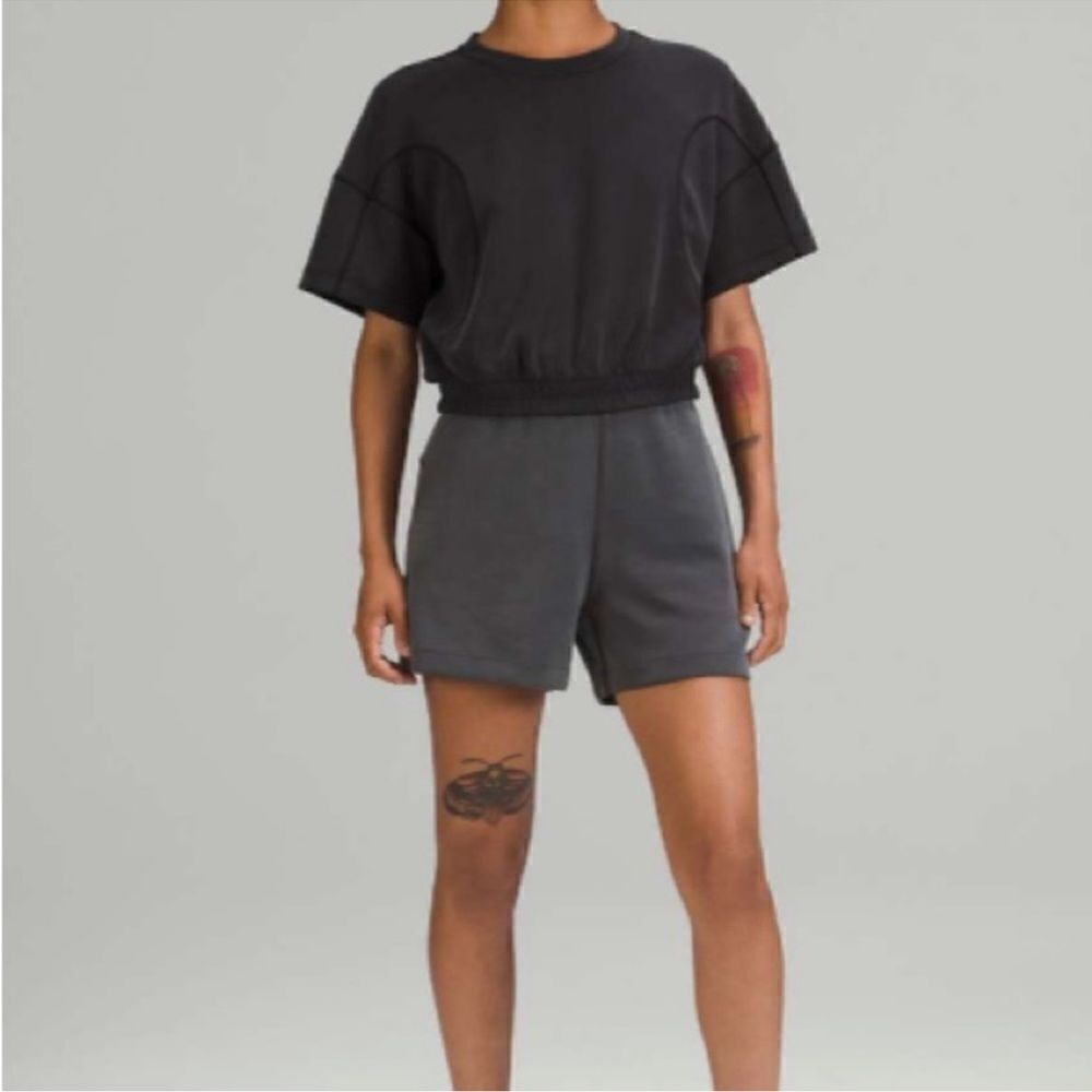 Lululemon Softstreme Gathered T-Shirt Black - Picture 7 of 7
